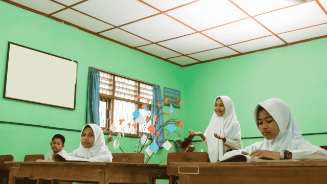 Gambar Artikel Sekolah Dan Tanggung Jawab Pendidikan: Membentuk Generasi Unggul