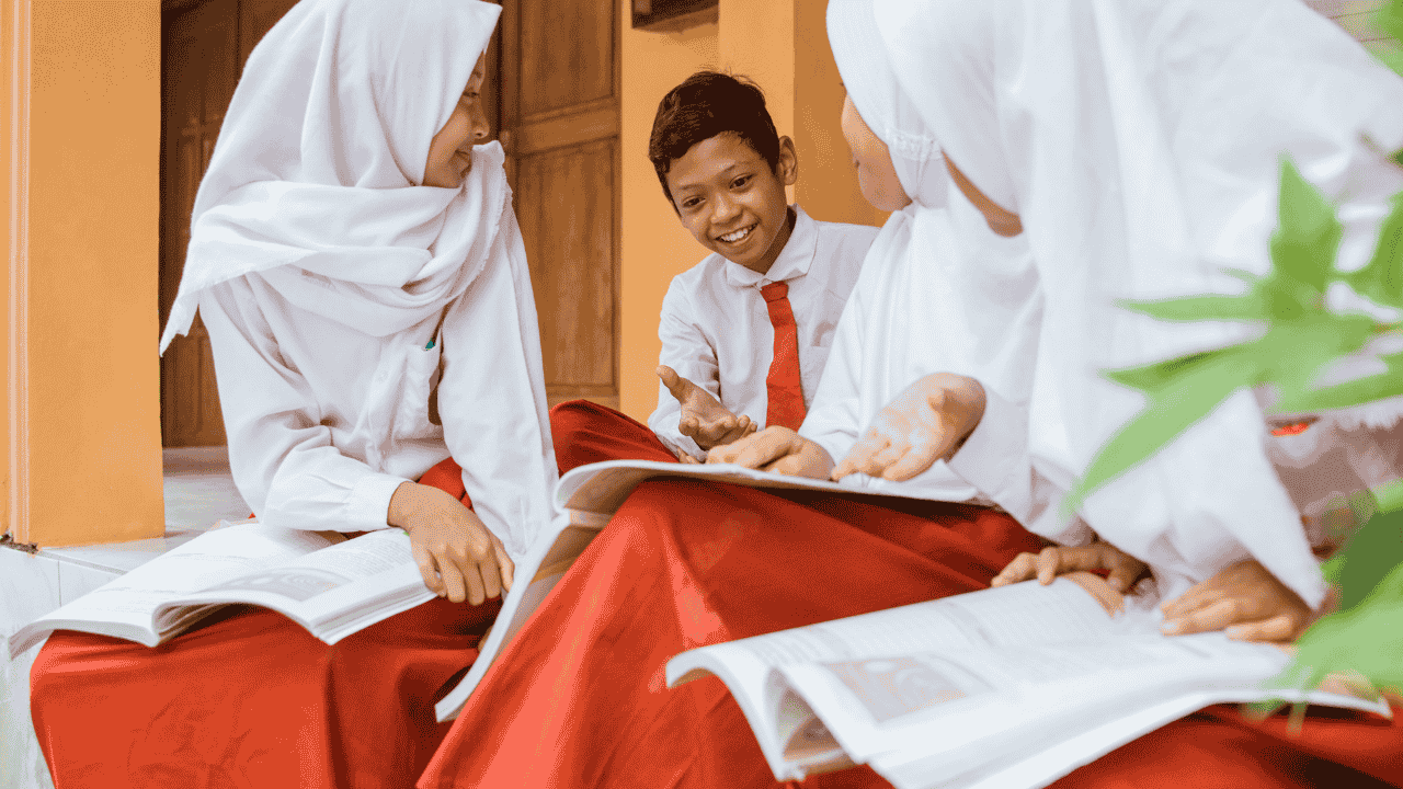 Peran Pendidikan Dalam Membentuk Pemimpin Masa Depan