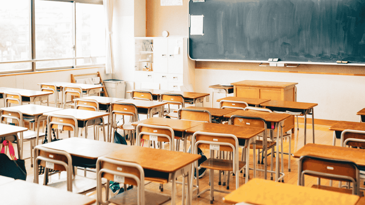 Untuk Apa Kita Bersekolah Jika Pendidikan Tak Menyiapkan Kehidupan Nyata?