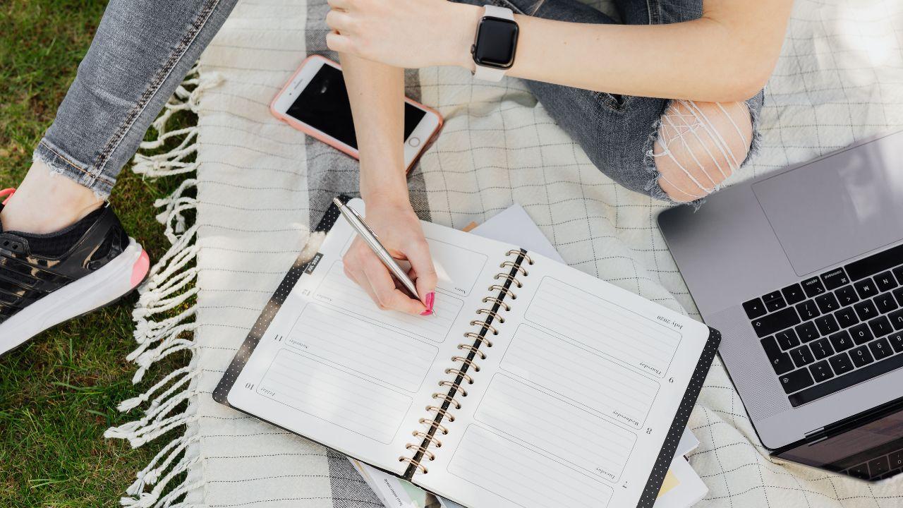 Pendidikan Dan Tekanan Prestasi: Ketika Nilai Angka Menjadi Segalanya