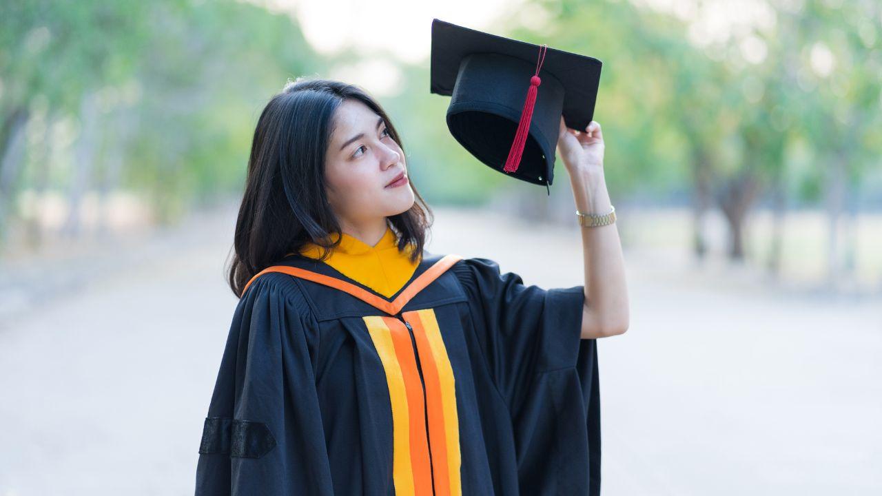 Membangun Generasi Berkarakter Di Universitas Indonesia Melalui Pendidikan Inklusif Dan Kurikulum Modern