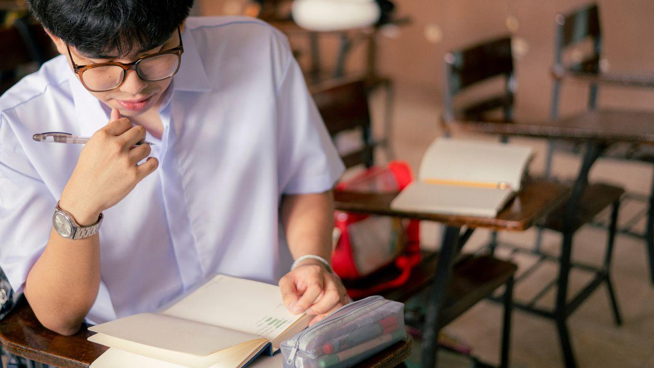 Penguatan Kemandirian Belajar Mahasiswa Melalui Kurikulum Fleksibel Dan Pendidikan Inklusif Di Indonesia