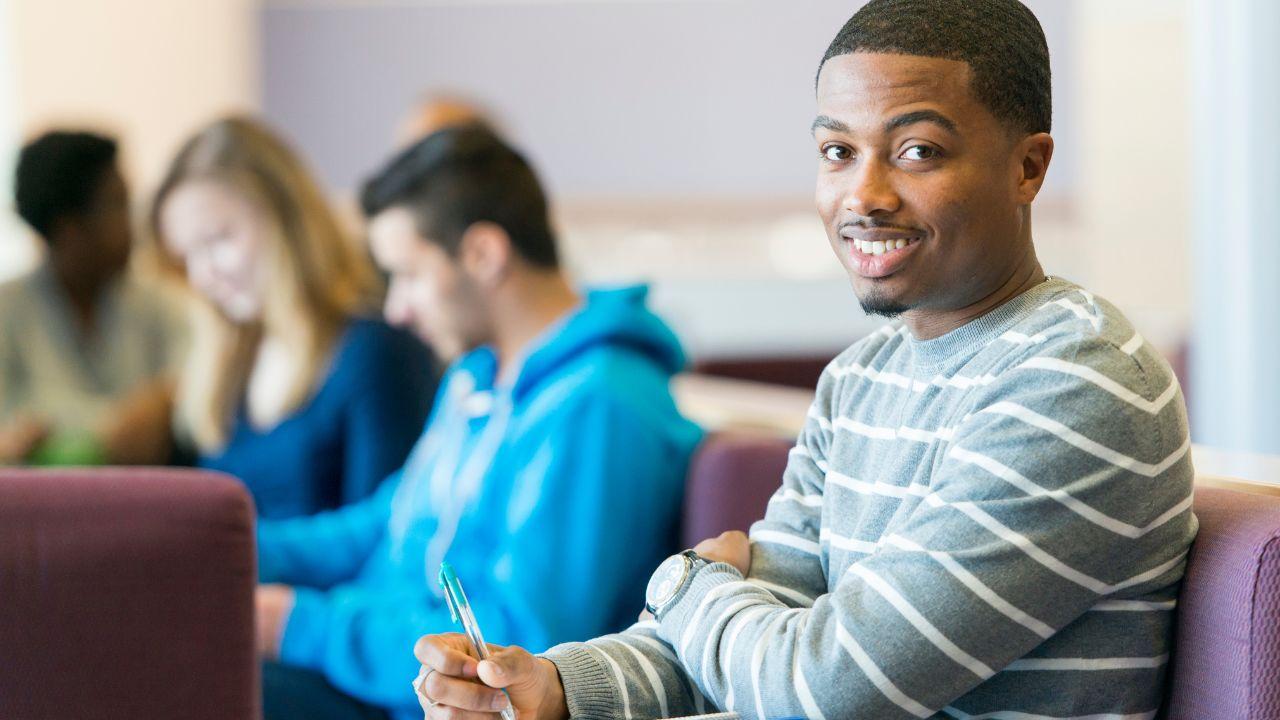 Meningkatkan Ketahanan Mental Mahasiswa Melalui Pendidikan Karakter Dan Lingkungan Kampus Inklusif