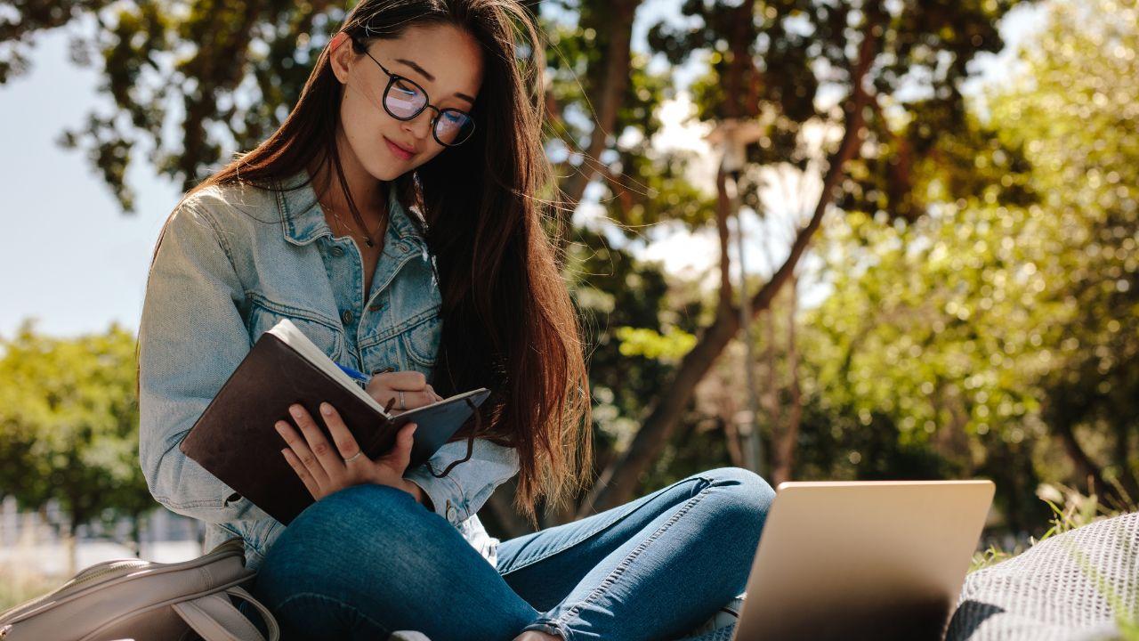 Mahasiswa Dan Tantangan Global: Peran Pendidikan Inklusif, Karakter, Dan Gaya Hidup Sehat