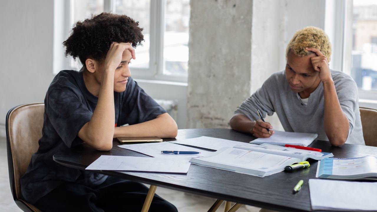 Menjadi Mahasiswa Inspiratif: Keseimbangan Pendidikan, Organisasi, Dan Kesehatan Di Era Kampus Modern