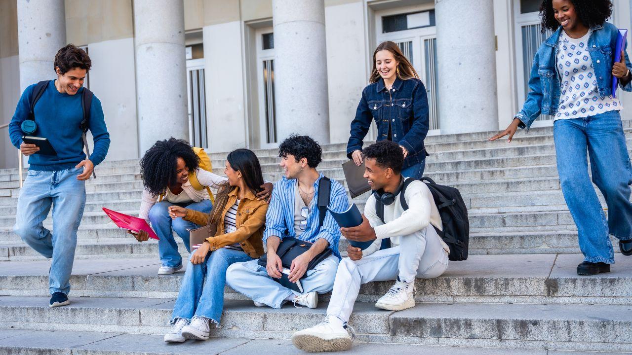 Mahasiswa Berempati Sosial: Membangun Kepedulian Dan Kontribusi Nyata Di Masyarakat