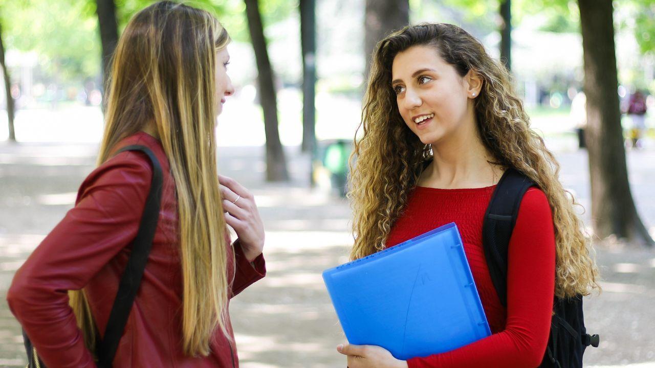 Mahasiswa Sehat Dan Produktif: Menjaga Keseimbangan Akademik, Sosial, Dan Fisik