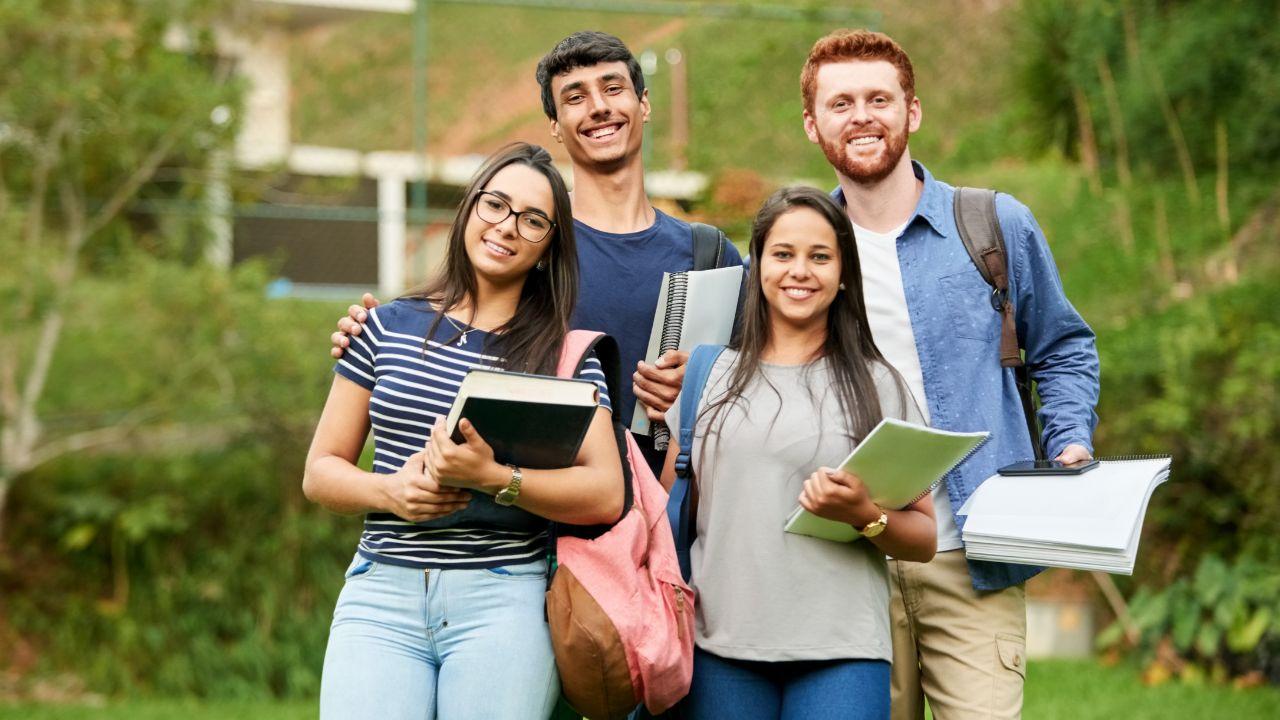 Digitalisasi Kurikulum Di Universitas Indonesia Sebagai Upaya Modernisasi Pendidikan