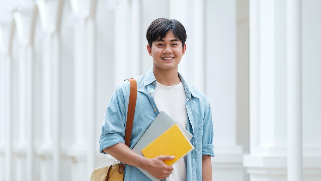 Peran Mahasiswa Dalam Mendukung Implementasi Kurikulum Berbasis Interdisipliner Di Universitas Indonesia