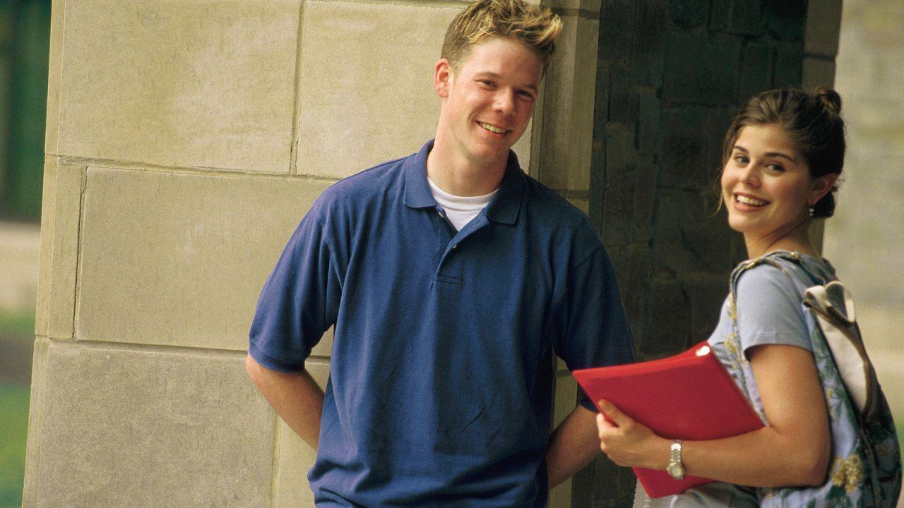 Mahasiswa Berprestasi: Strategi Menggapai Akademik Unggul Dan Pengembangan Diri