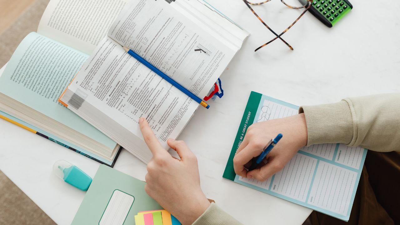 Mahasiswa Dan Kolaborasi: Membangun Kerja Sama Untuk Sukses Di Kampus Dan Masa Depan