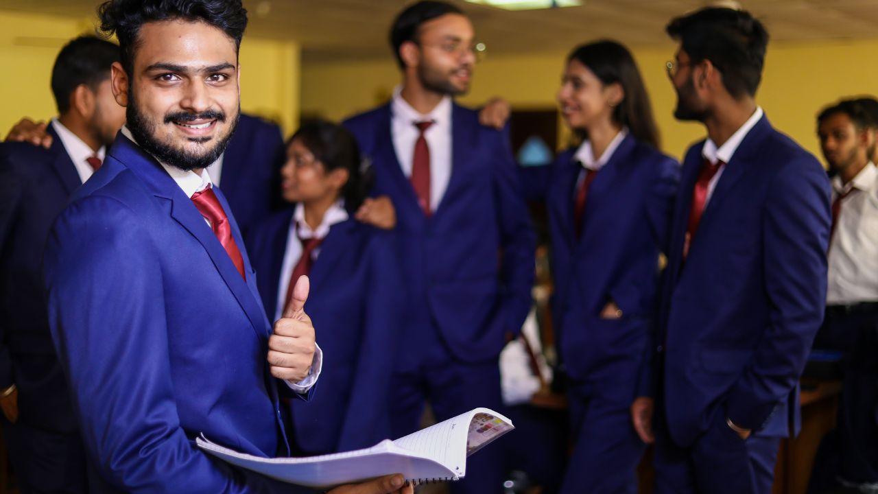 Mahasiswa Dan Tanggung Jawab Sosial: Berperan Aktif Dalam Organisasi, Pergaulan, Dan Kesehatan Lingkungan