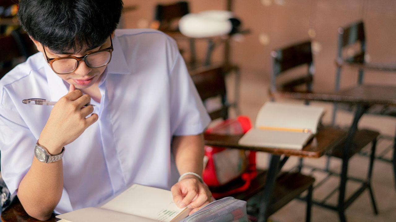 Mahasiswa Dan Kemampuan Problem Solving: Menyelesaikan Masalah Dalam Organisasi, Pergaulan, Dan Kesehatan