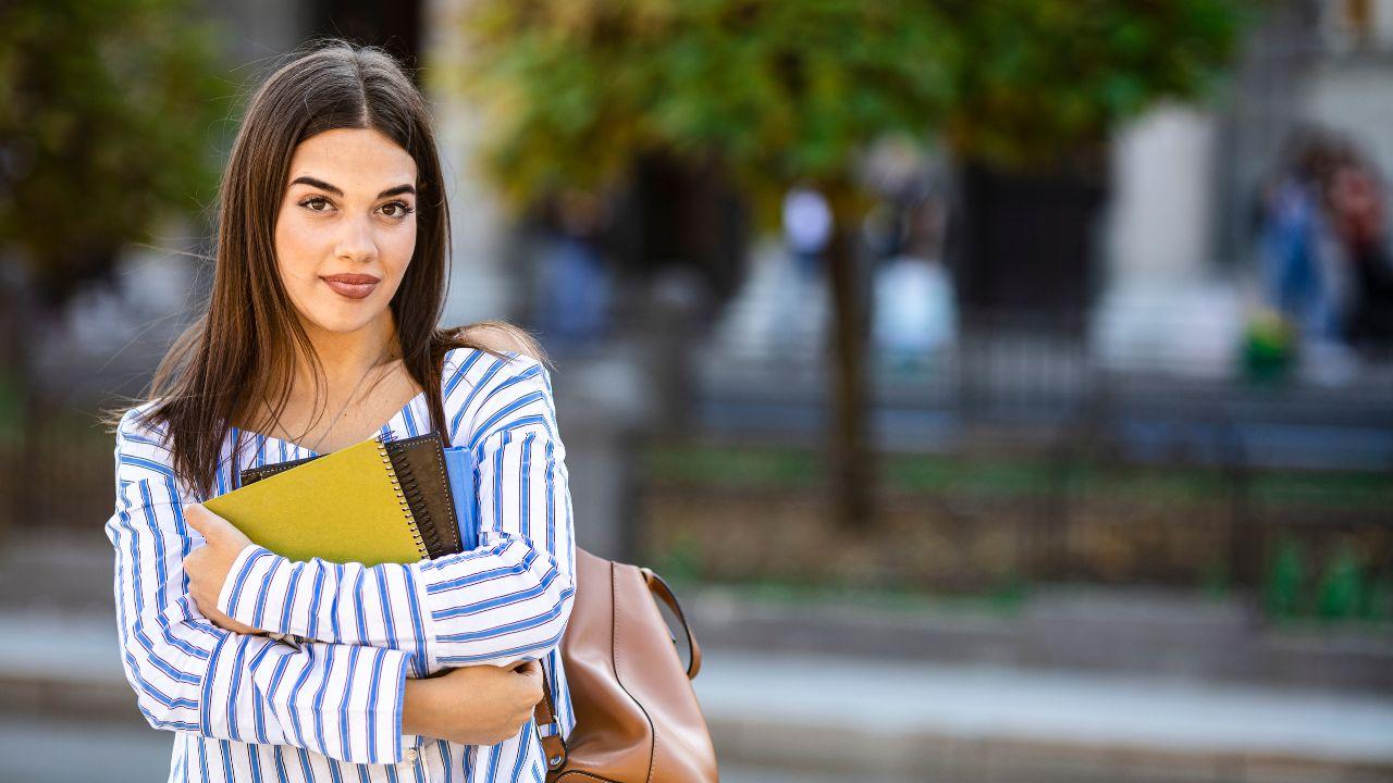 Mahasiswa Dan Kebiasaan Hidup Aktif: Menjaga Kesehatan Fisik Dan Mental Di Tengah Kesibukan Kampus