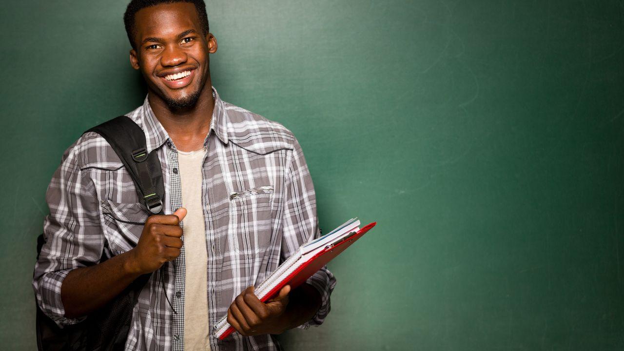 Mahasiswa Visioner: Menyiapkan Diri Untuk Masa Depan Yang Dinamis