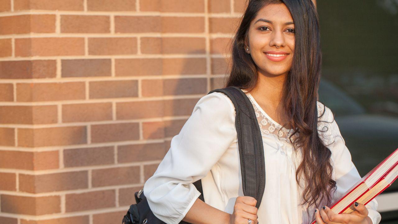 Mahasiswa Global: Mempersiapkan Diri Untuk Era Internasionalisasi