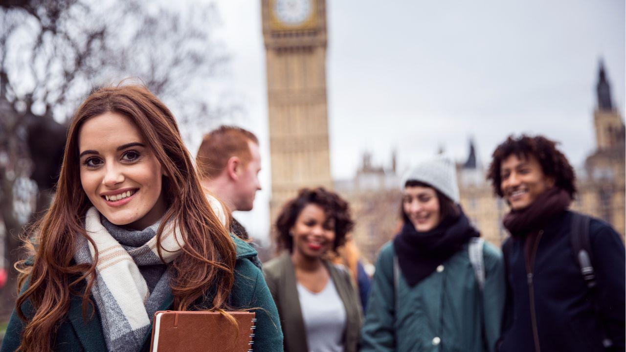 Mahasiswa Kritis: Membangun Pola Pikir Analitis Dalam Dunia Akademik