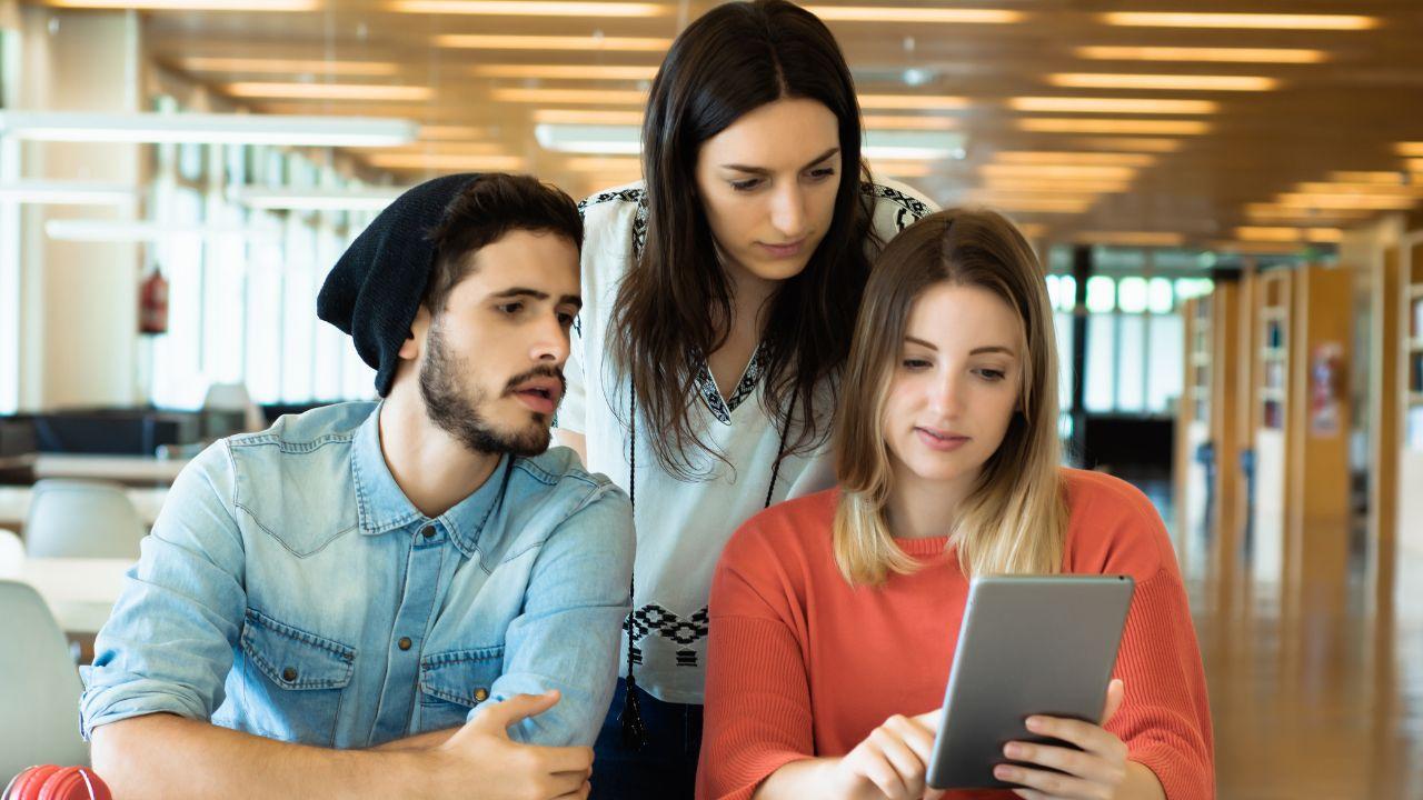 Mahasiswa Investor: Belajar Mengelola Keuangan Dan Aset Sejak Dini