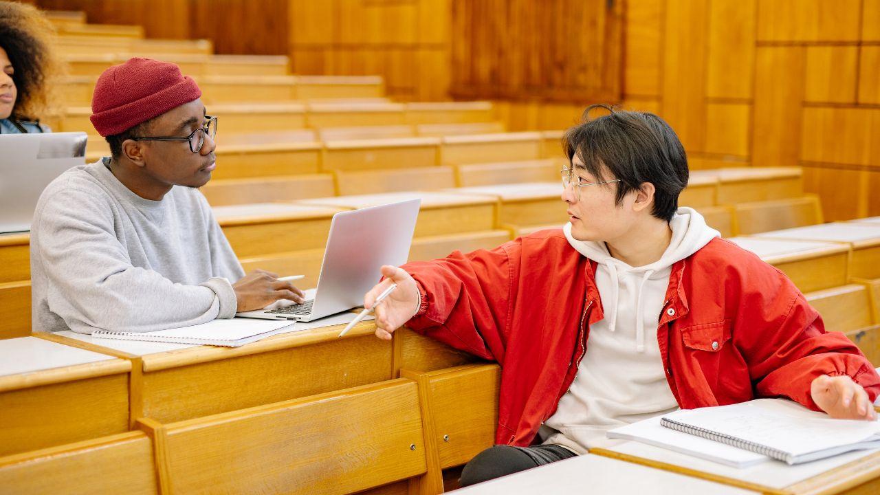 Inovasi Kurikulum Berbasis Artificial Intelligence AI Di Perguruan Tinggi