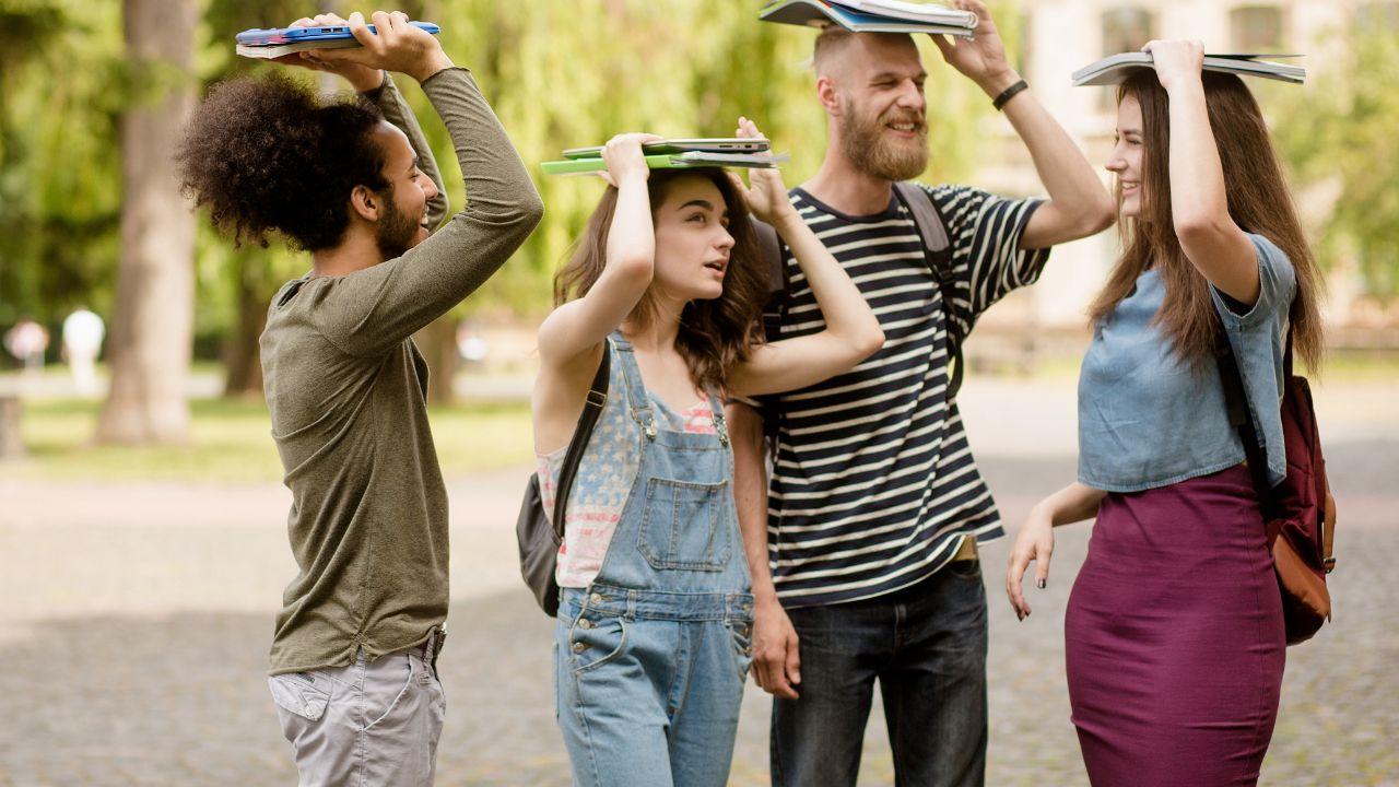 Mahasiswa Dan Tantangan Menjaga Motivasi Belajar Di Tengah Rutinitas