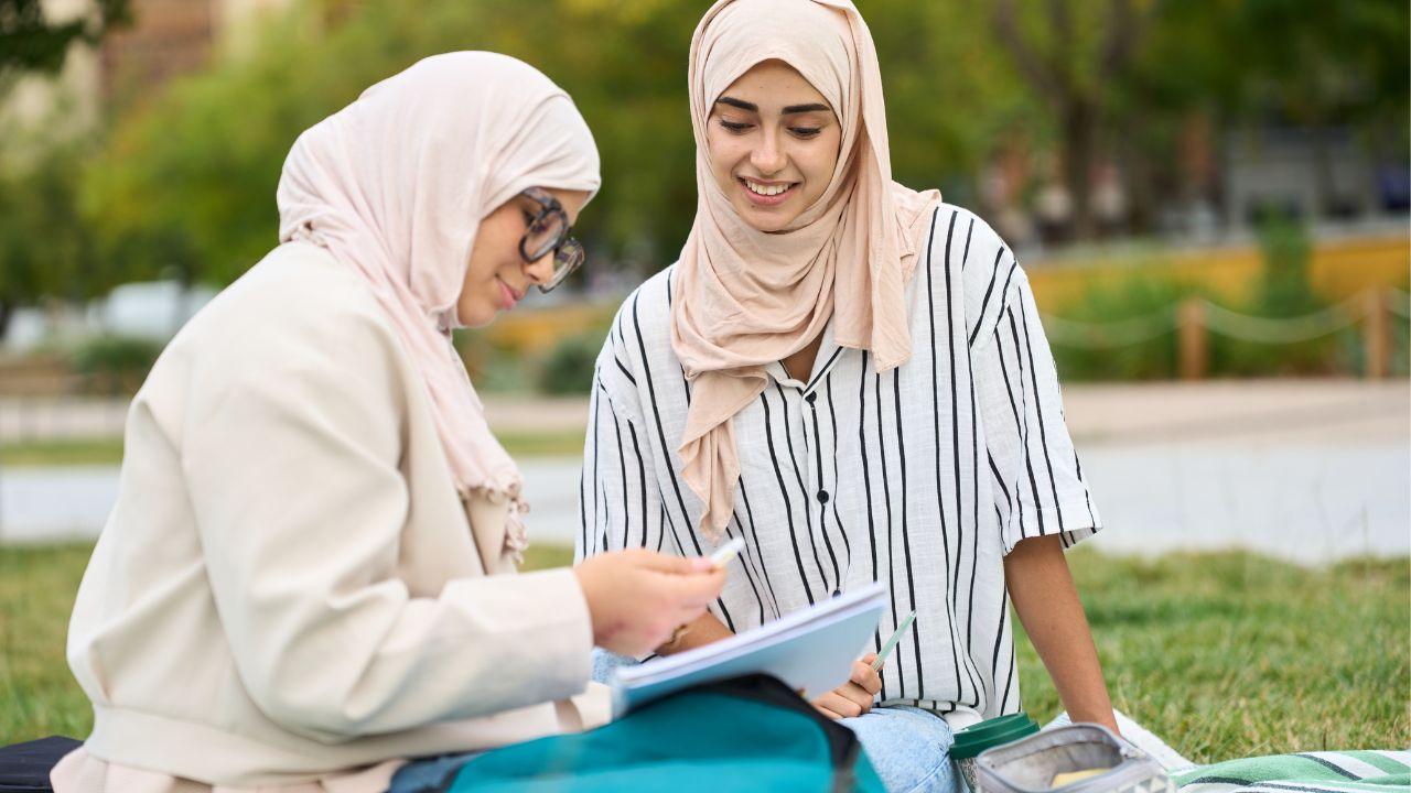 Mahasiswa Dan Literasi Kewarganegaraan: Membangun Generasi Yang Bertanggung Jawab