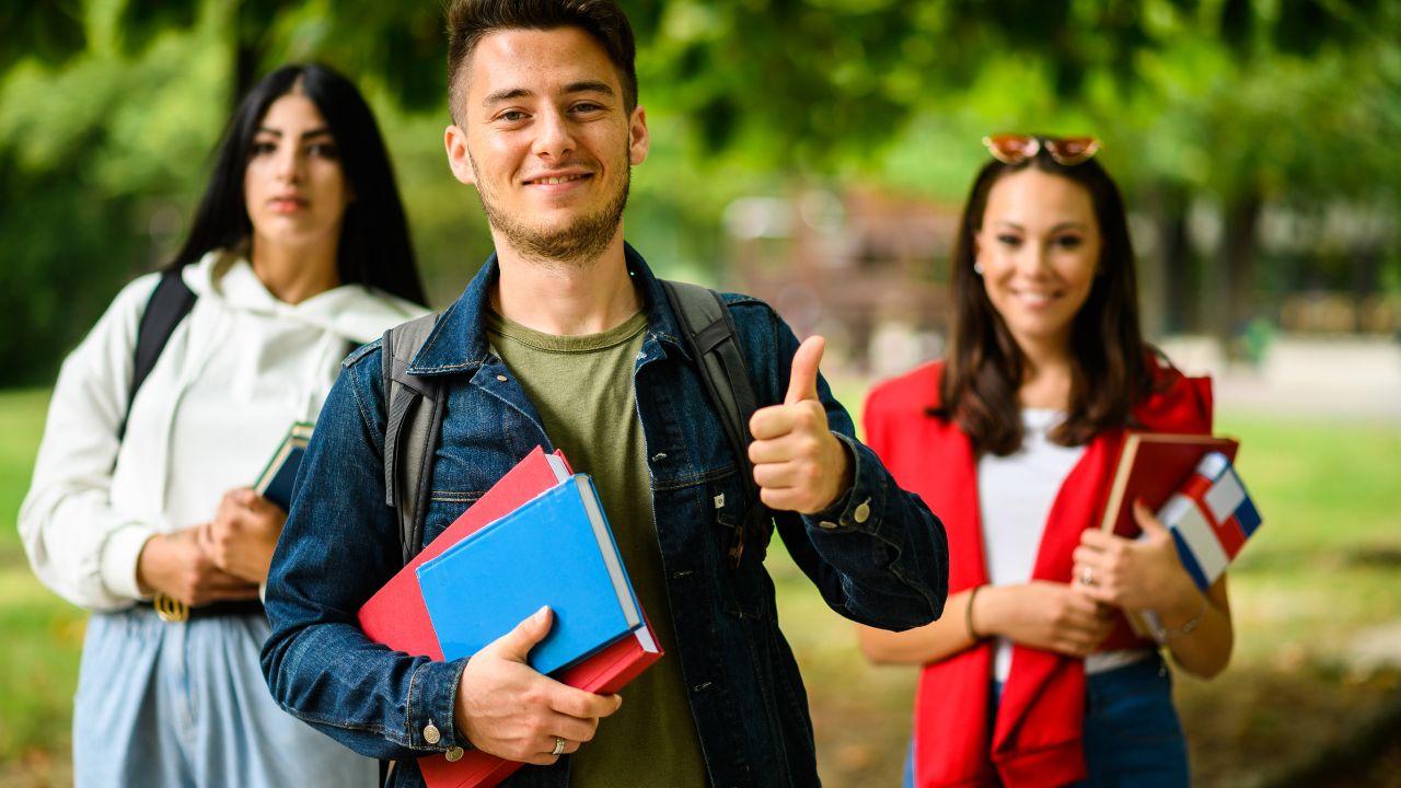 Mahasiswa Dan Pengembangan Soft Skills: Kunci Sukses Di Dunia Akademik Dan Profesional
