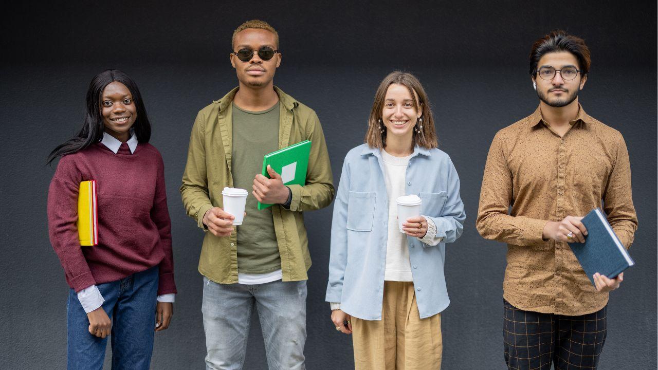 Mahasiswa Dan Penguatan Etika Profesional: Mempersiapkan Generasi Bertanggung Jawab