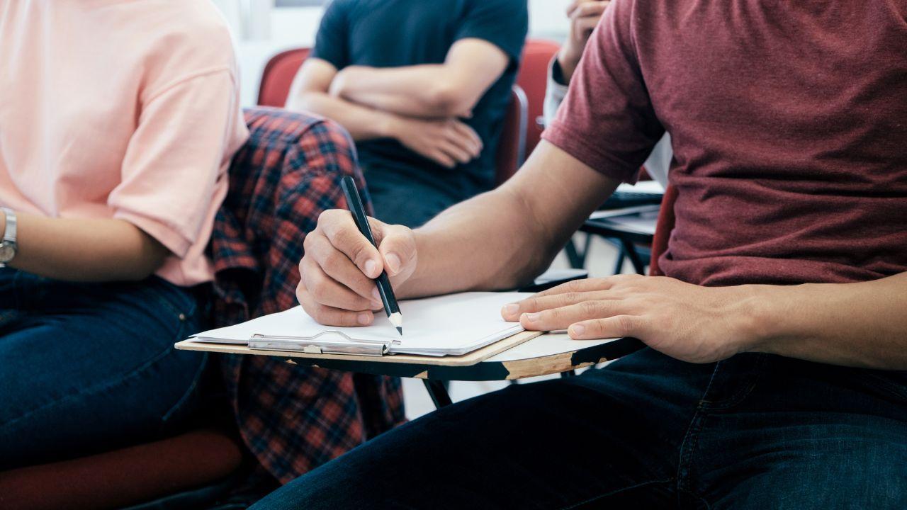 Mahasiswa Dan Pengembangan Teknologi Finansial: Mendorong Inklusi Ekonomi Digital