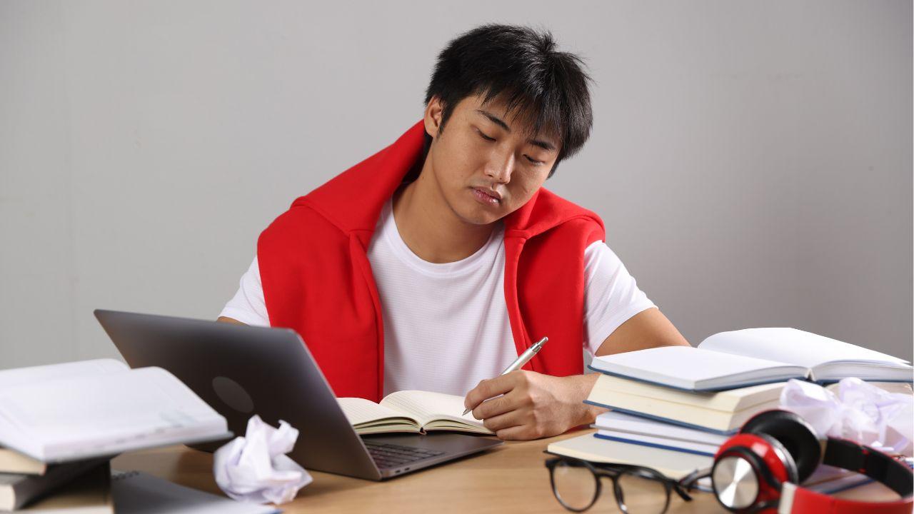 Mahasiswa Dan Peran Kurikulum Dalam Mempersiapkan Generasi Unggul