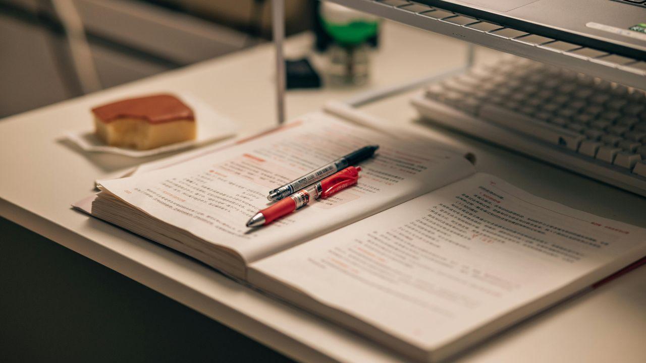 Integrasi Pendidikan Karakter Dalam Kurikulum Untuk Membangun Mahasiswa Unggul Di Perguruan Tinggi