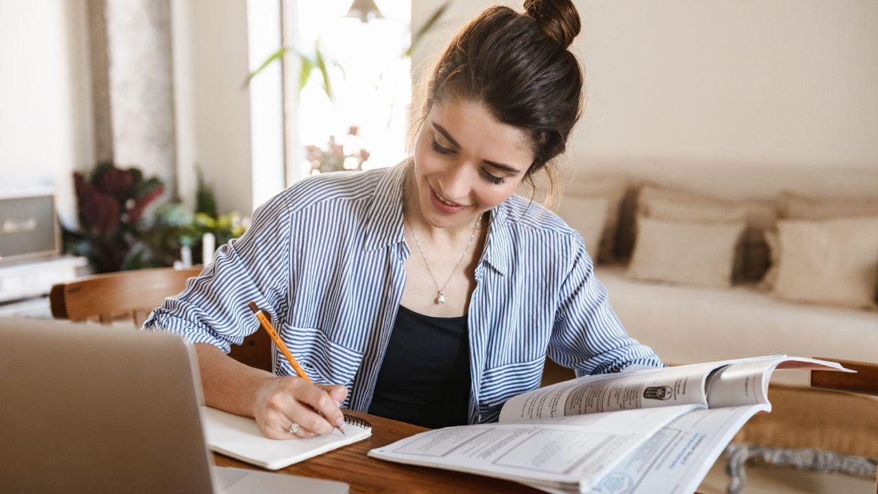 Inovasi Berkelanjutan Di Universitas Indonesia Dalam Membangun Mahasiswa Berkarakter Dan Kompetitif