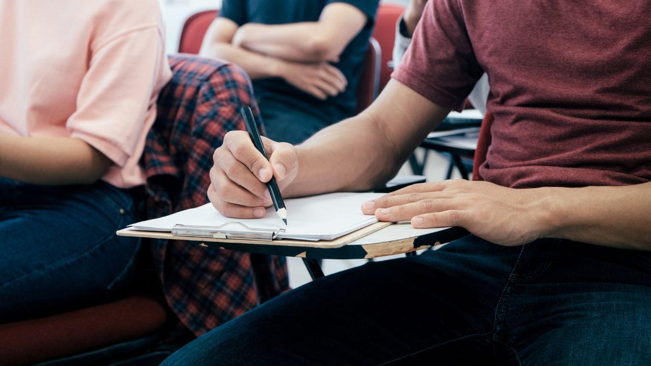 Strategi Universitas Indonesia Dalam Mendorong Kemandirian Belajar Dan Karakter Mahasiswa