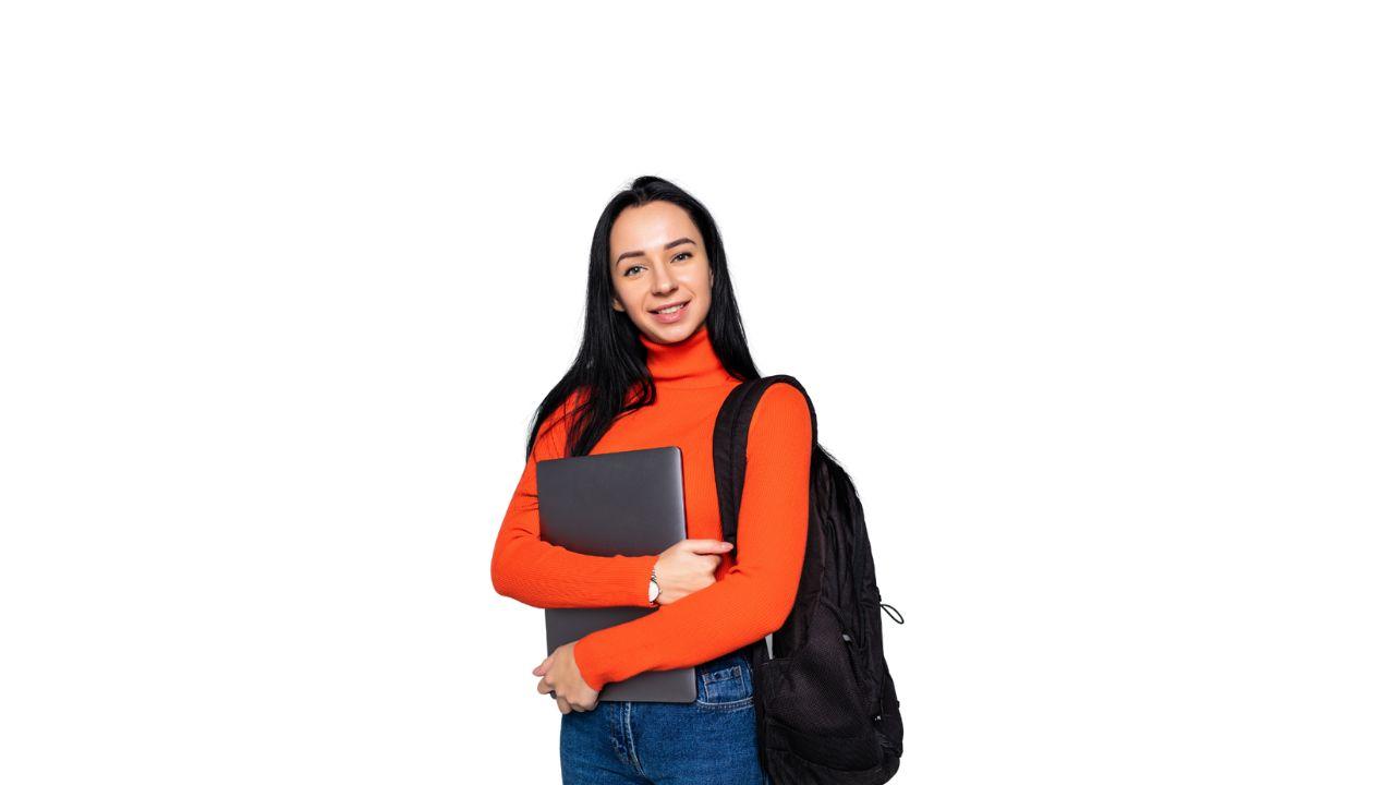 Peran Sosial Universitas Indonesia Dalam Membentuk Mahasiswa Yang Peduli Dan Berkarakter