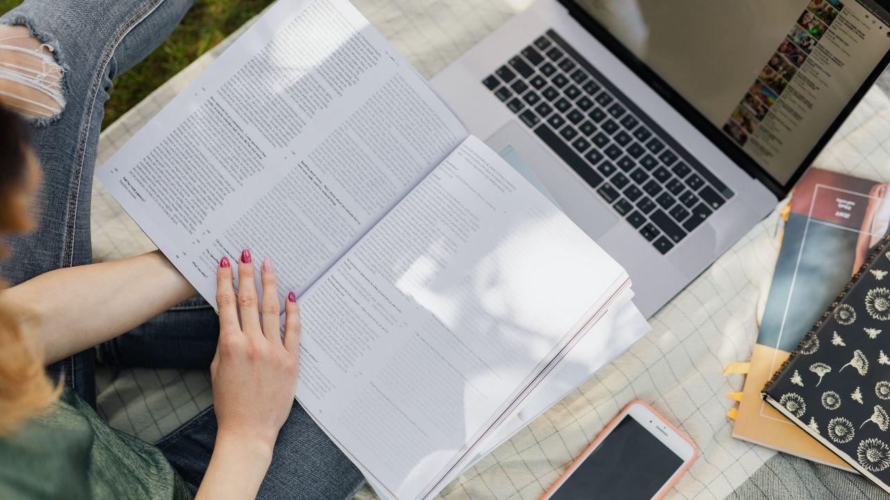 Penguatan Mental Tangguh Mahasiswa Melalui Kurikulum Adaptif Dan Pendidikan Inklusif