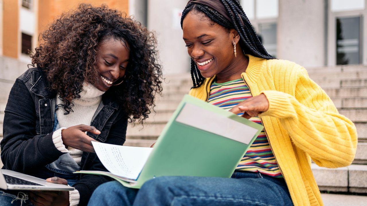 Strategi Universitas Indonesia Dalam Mewujudkan Mahasiswa Sehat, Produktif, Dan Berdaya Saing Global