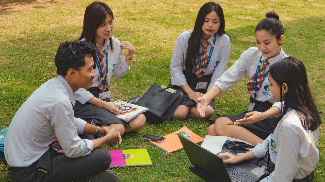 Mahasiswa Indonesia Dan Peran Pendidikan Dalam Membangun Kesadaran Sosial