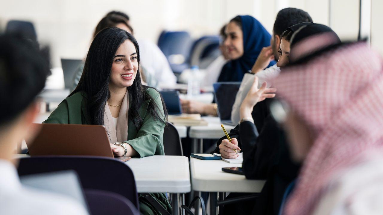 Mahasiswa Indonesia Dan Pentingnya Kepemimpinan Dalam Membentuk Generasi Masa Depan