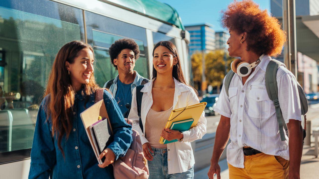 Mahasiswa Indonesia Dan Visi Indonesia Emas 2045