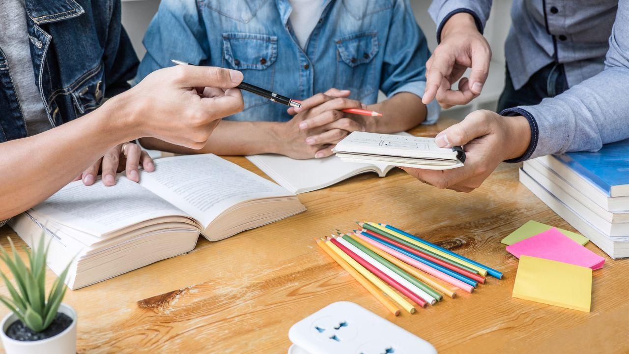 Membangun Mahasiswa Berdaya Saing Global Melalui Pendidikan Dan Lingkungan Kampus