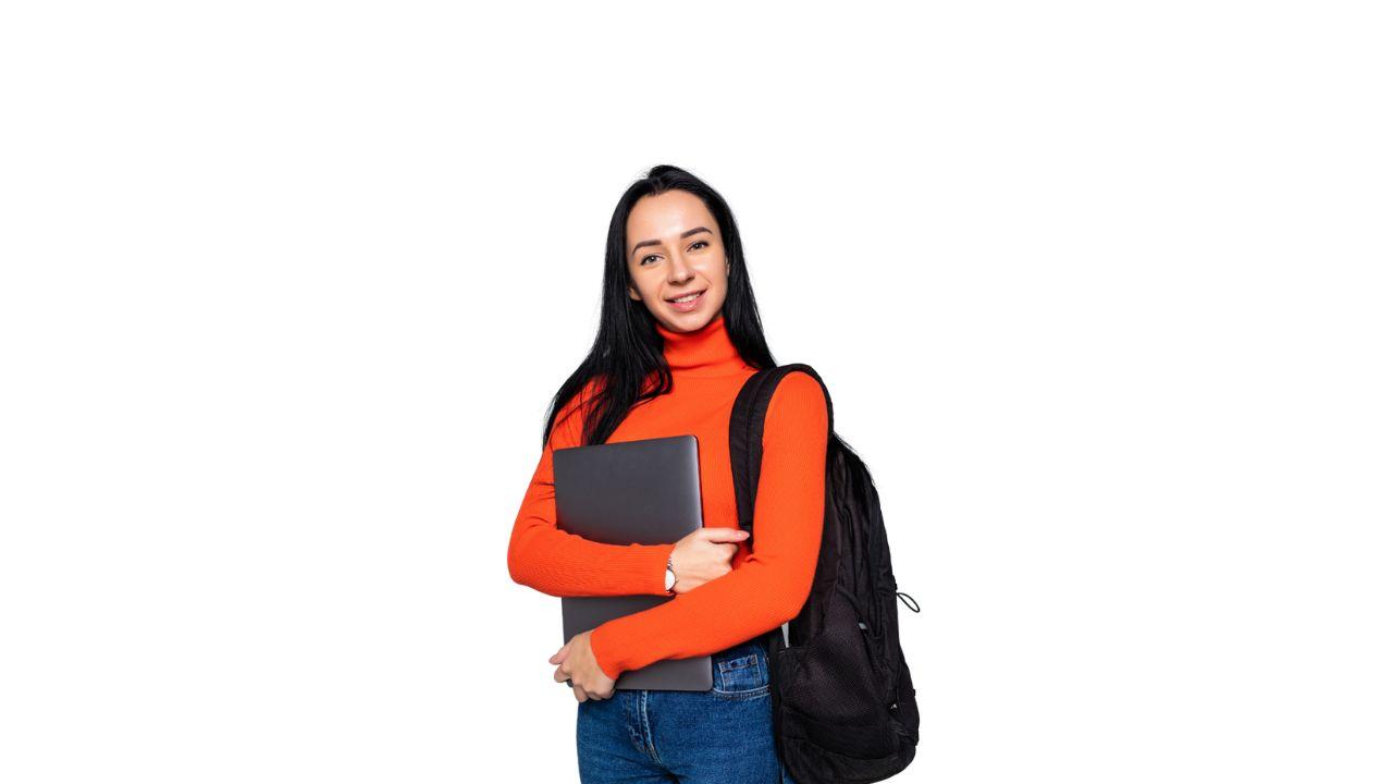 Kehidupan Mahasiswa Universitas Indonesia: Antara Kuliah, Karakter, Dan Inklusivitas