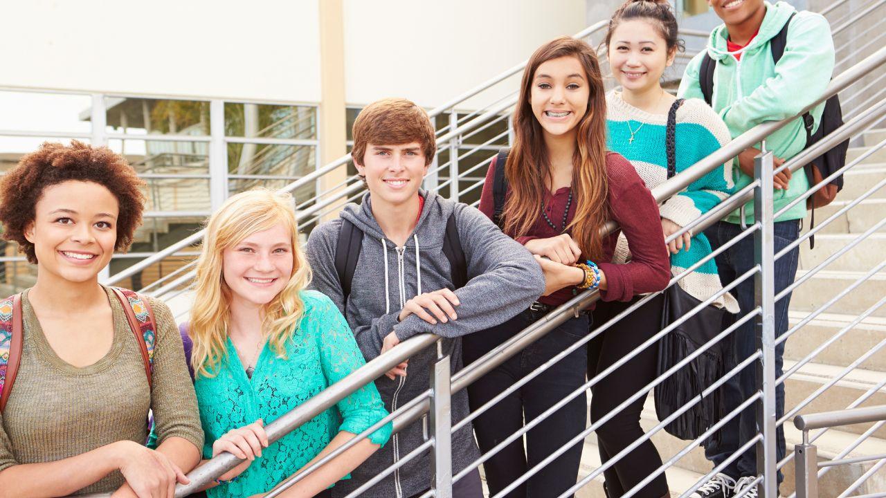 Mahasiswa Dan Makna Solidaritas Dalam Kehidupan Akademik Dan Sosial