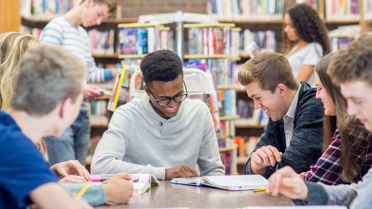 Mahasiswa Dan Peran Organisasi Dalam Pengembangan Karier