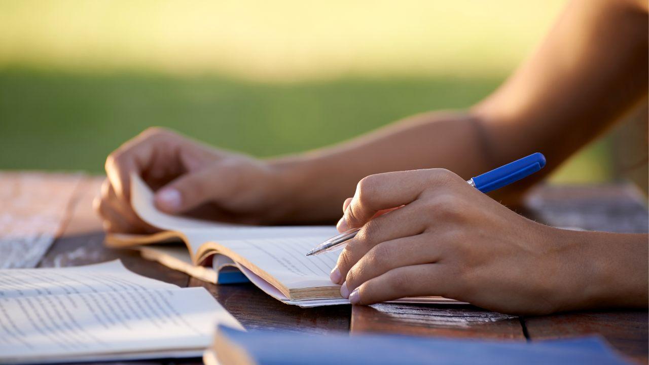 Program Studi Sosial Dan Humaniora Serta Peluang Karier Lulusan