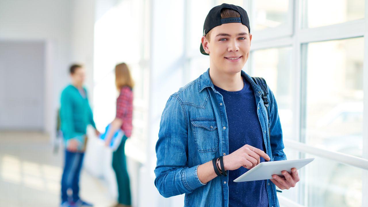 Mahasiswa Indonesia, Teknologi, Dan Transformasi Pendidikan Tinggi