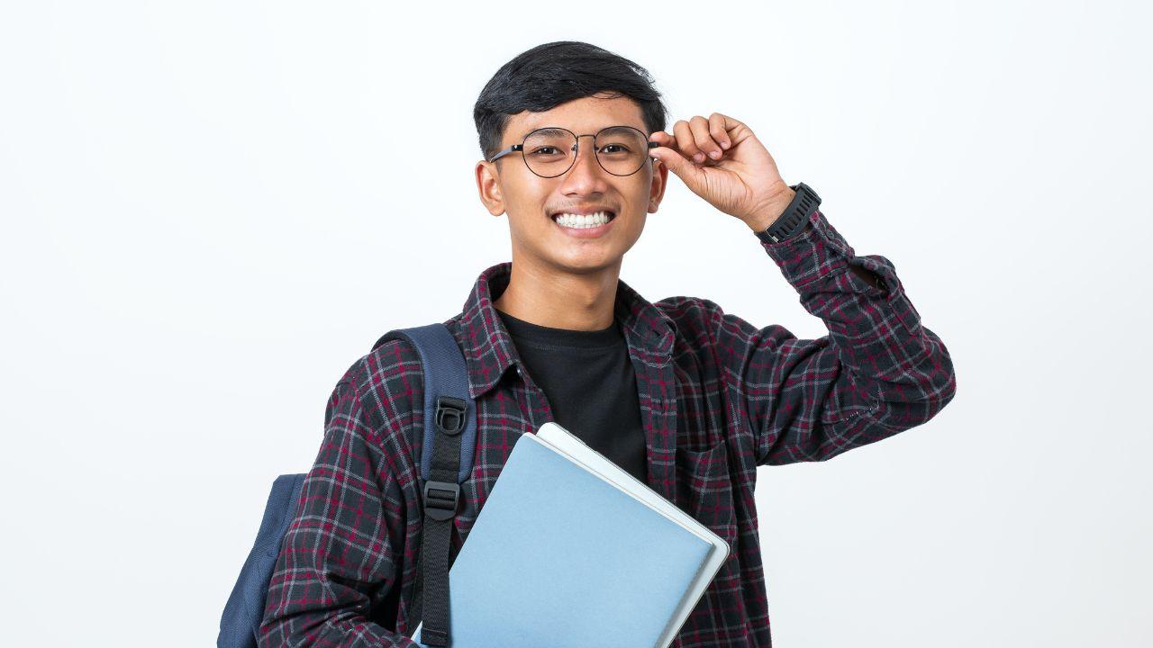 Membangun Lingkungan Kampus Yang Sehat Dan Berdaya Bagi Mahasiswa