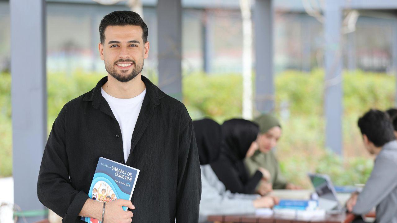 Mahasiswa Dan Pengembangan Daya Saing Di Era Pendidikan Global