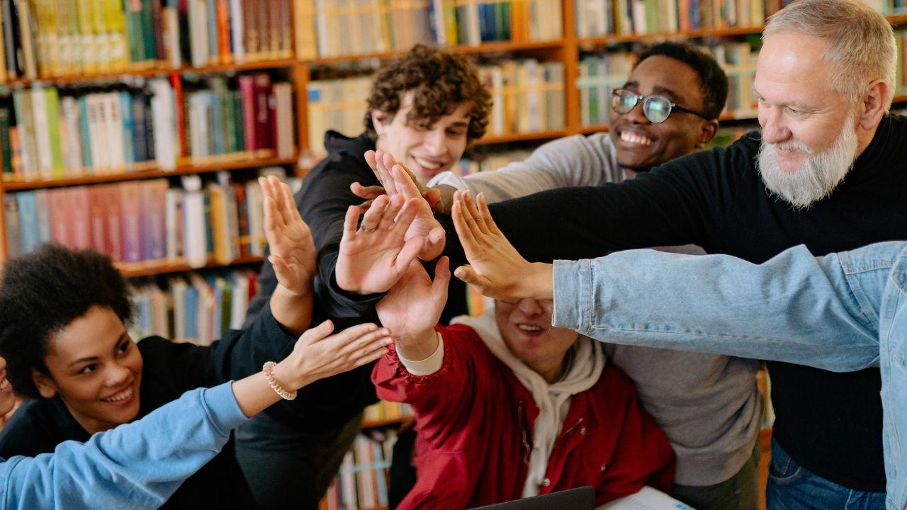 Mahasiswa Indonesia: Menemukan Keseimbangan Antara Studi Dan Kehidupan Pribadi
