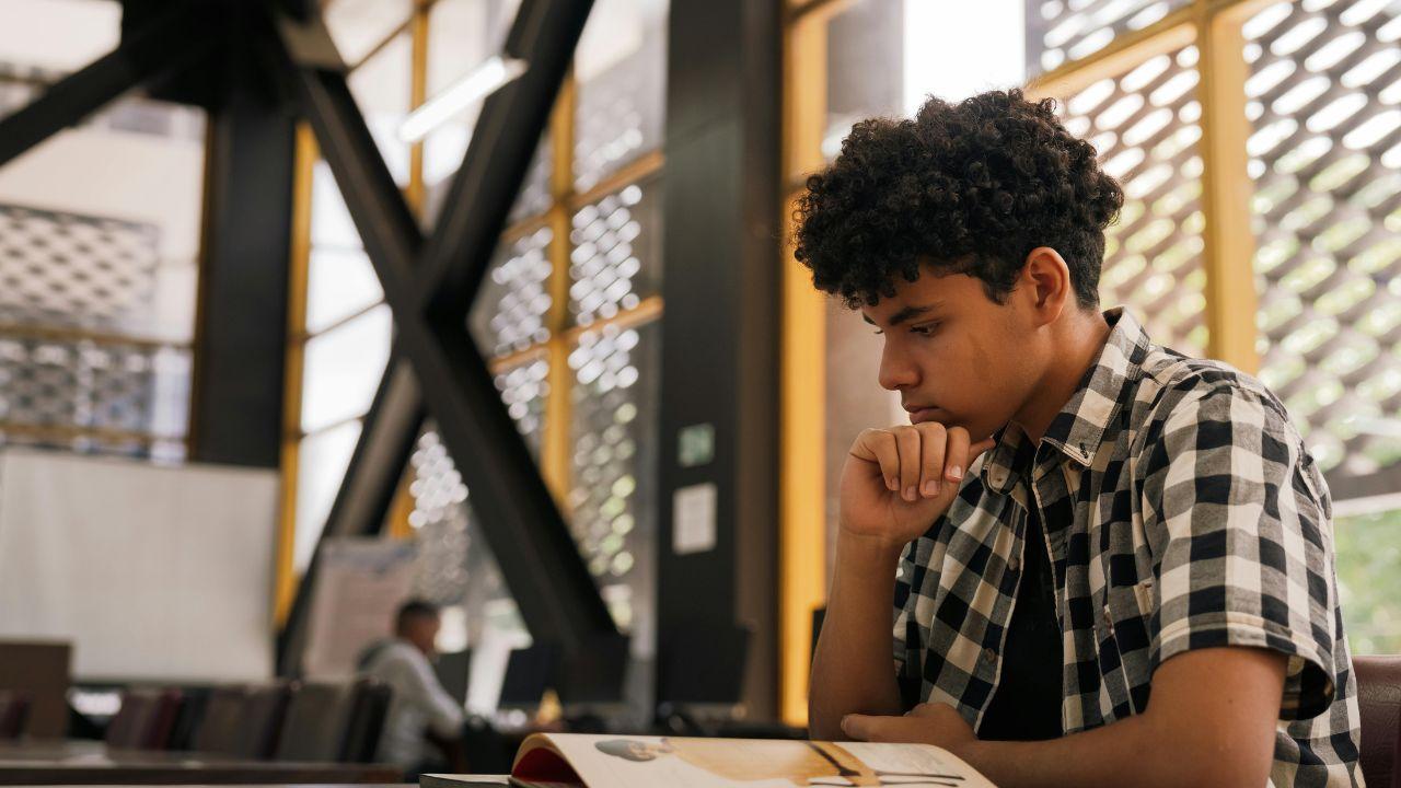 Mahasiswa Indonesia: Menemukan Keseimbangan Di Tengah Kesibukan Kampus