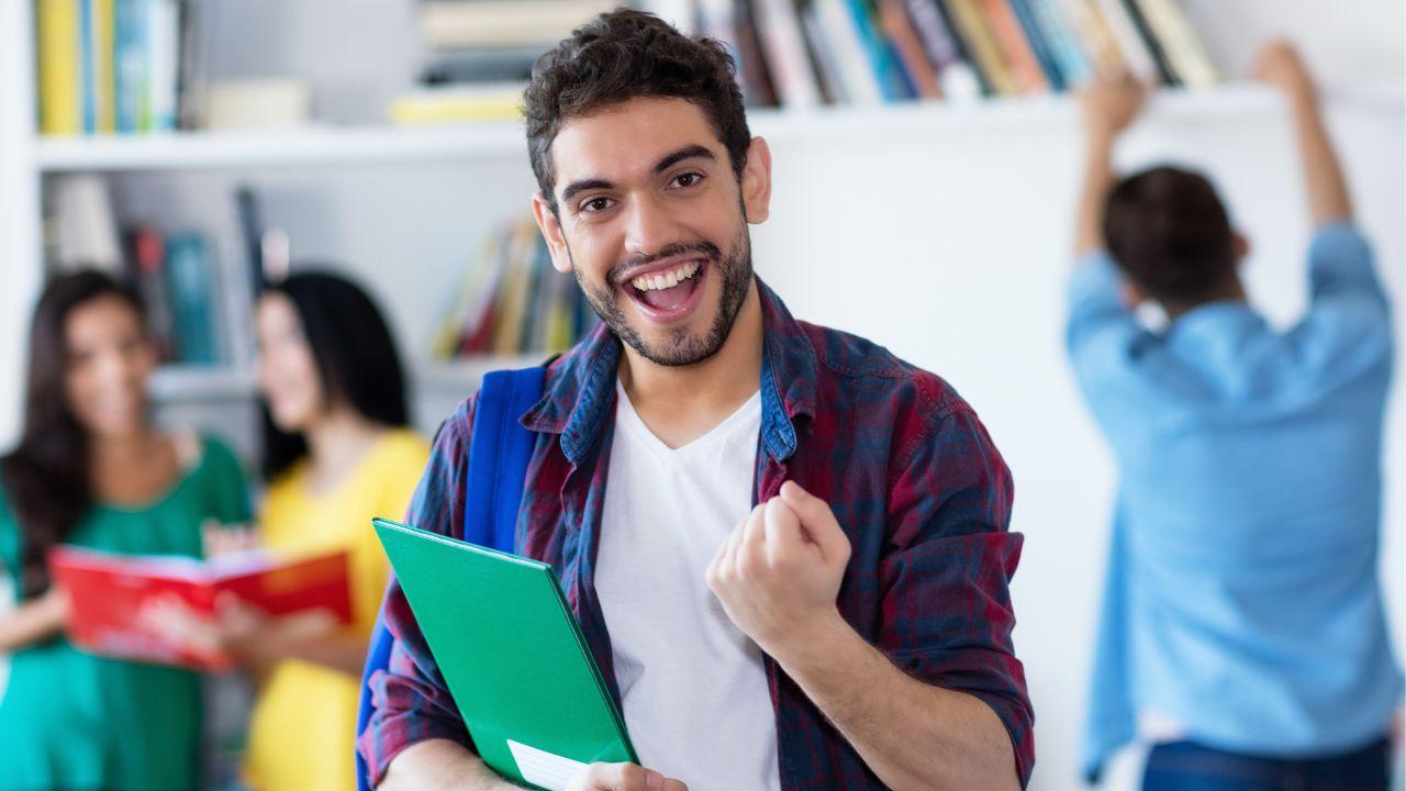 Kampus Sebagai Ruang Tumbuh: Menguatkan Pendidikan Dan Organisasi Di Universitas Indonesia