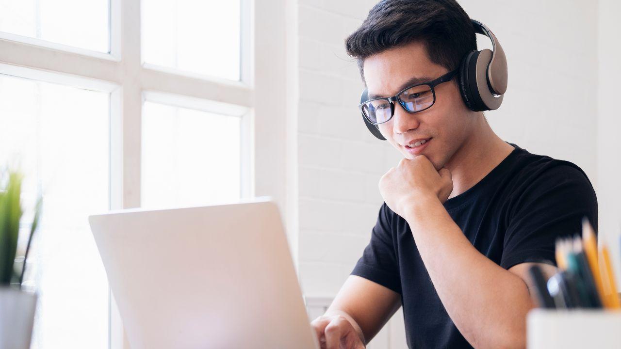 Mahasiswa Di Persimpangan Ilmu Dan Nilai: Membangun Integritas Di Tengah Dinamika Kampus